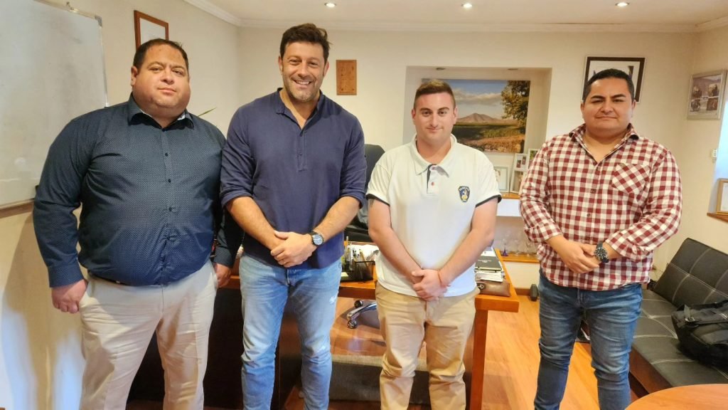 Alcalde de Isla de Maipo sostuvo reunión protocolar con la nueva directiva del Cuerpo de Bomberos